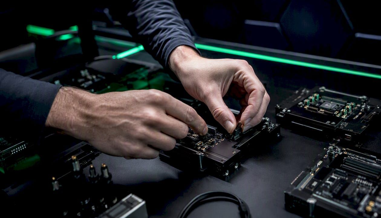 Hands wiring modular payment system components